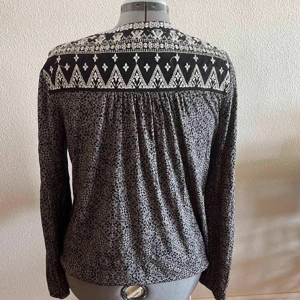 LUCKY BRAND top large great details black white - Picture 3 of 5
